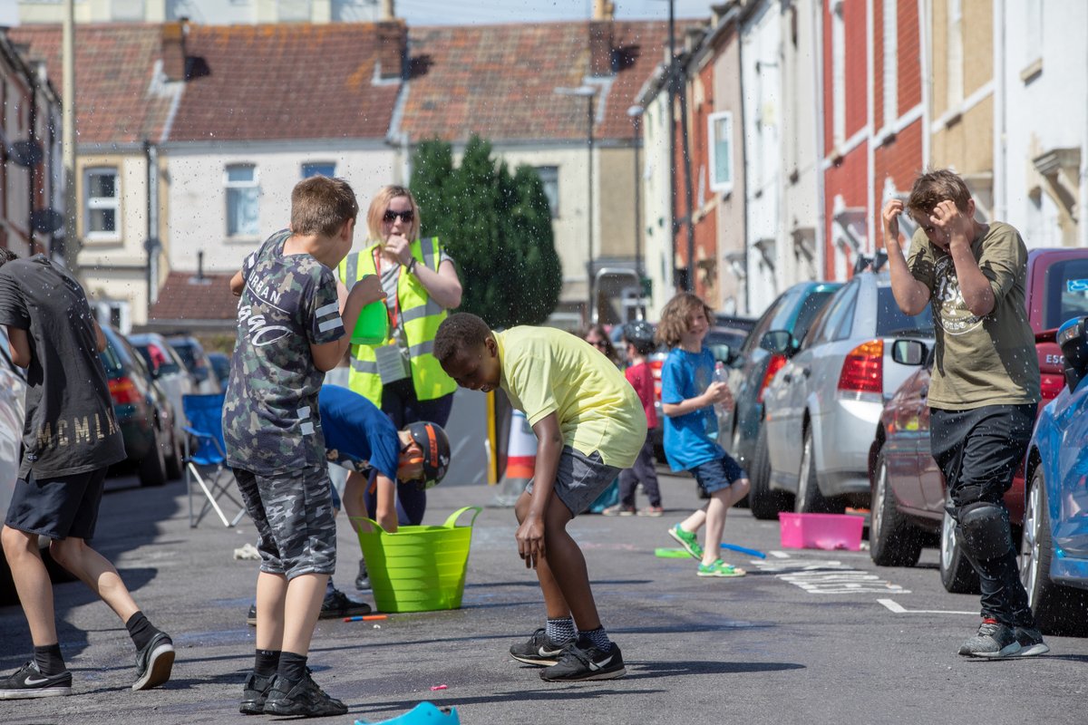 The sun is shining and we've got Play Streets on the mind...so if you've ever considered applying to close your street for play, now's the time to go for it! Children deserve more space to play! email: playstreets@leeds.gov.uk 📷 @playingout