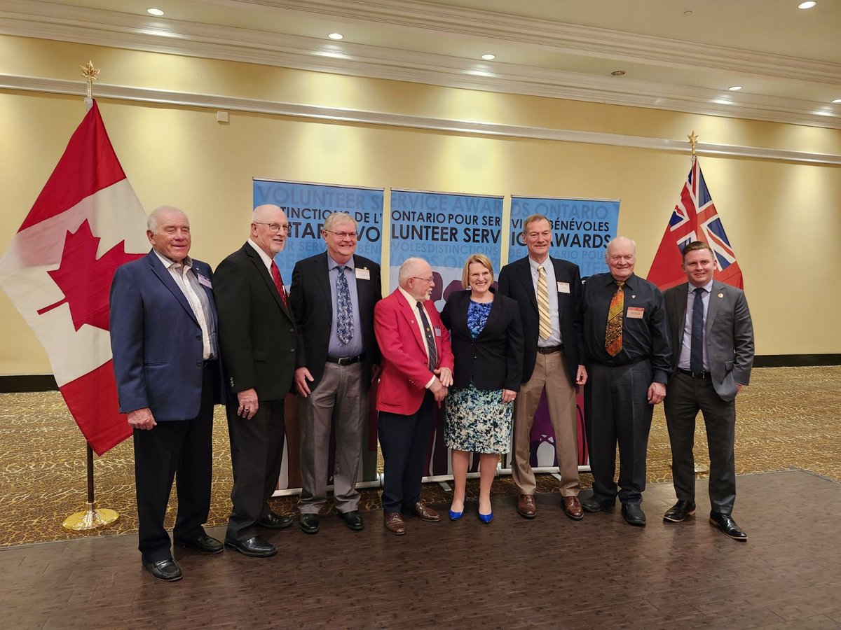 Volunteers make Ontario a great place to live, work, and raise a family. Honoured to attend the Volunteer Service Awards in #Brampton to recognize over 50 #Dufferin-#Caledon volunteers who make our community thrive.