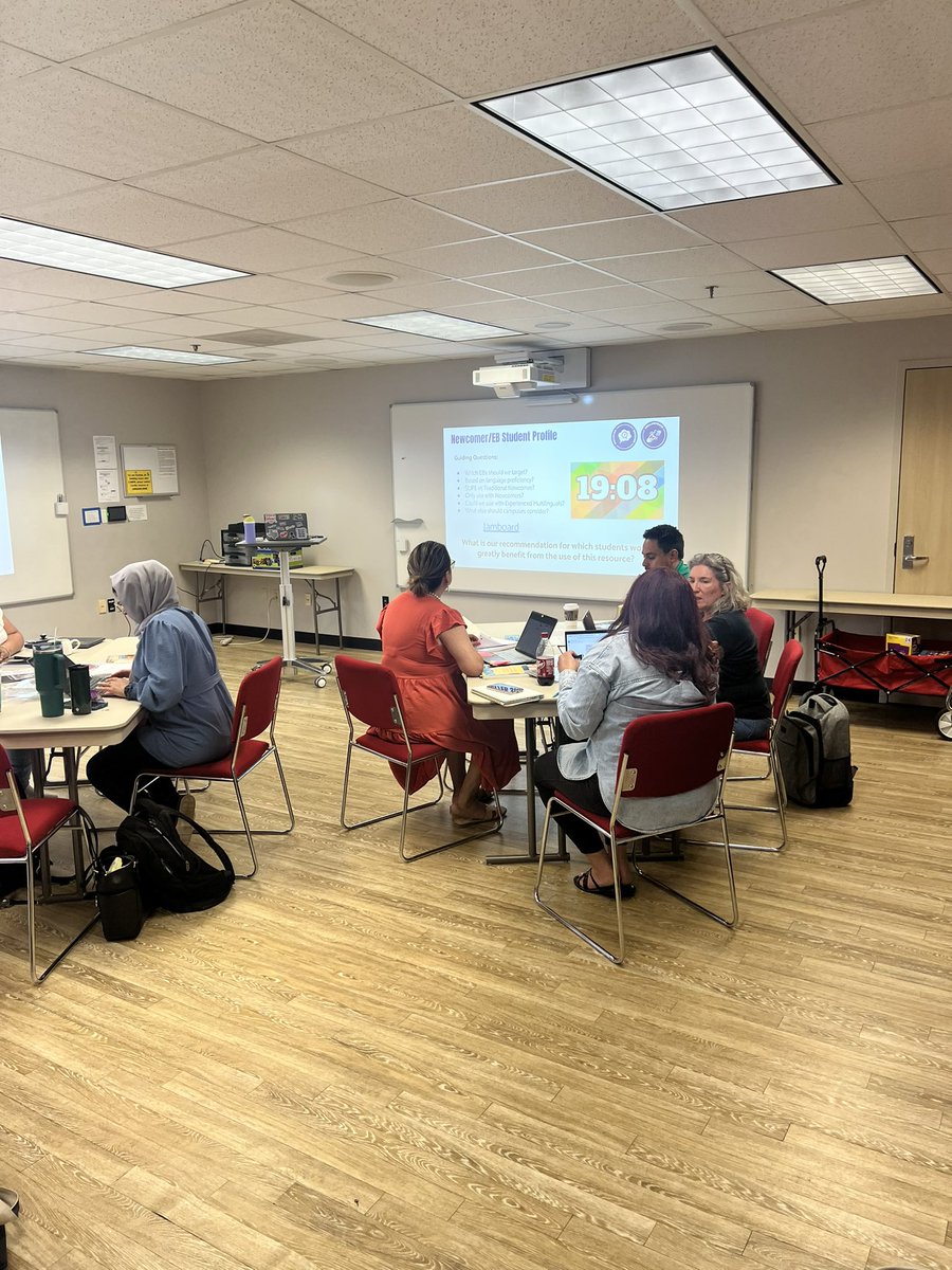 We had our last Newcomer Curriculum Resource Focus Group yesterday! Thank you to all the participants for your insights and ideas that will help us create a student profile and implementation plan for next year! @RISDMET @kristinleeper9 @clorisrangel @vescalante73 #RISDWeAreOne