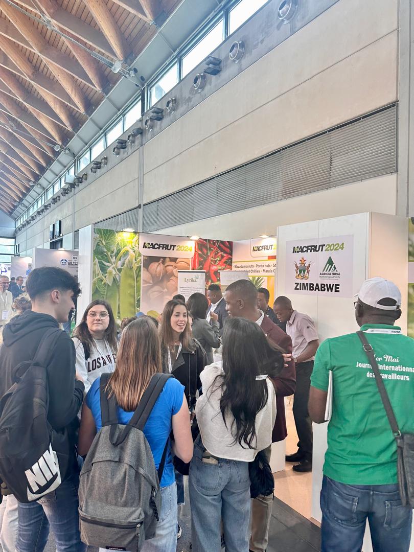 #Day2  #MACFRUT2024

There is lots of interest in Zim blueberries and macadamia nuts at Macfrut Expo in Italy. 

Zimbabwe's good climatic conditions allow it to produce blueberries and nuts of exceptional quality, attracting attention from international markets.

#ExportGrowth!