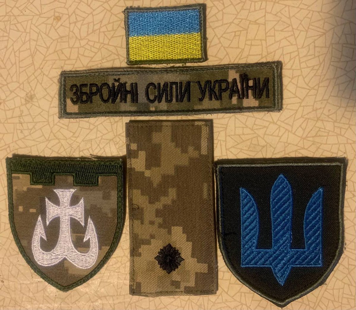 Dear #NAFO and friends! To boost our campaign, we launch a series of 4 auctions! All of these patches (1-st Photo) belong to a Junior lieutenant of the 173-rd Battalion, 120-th Brigade who decided to donate them to our W2U team due to his retirement from the Ukrainian army!