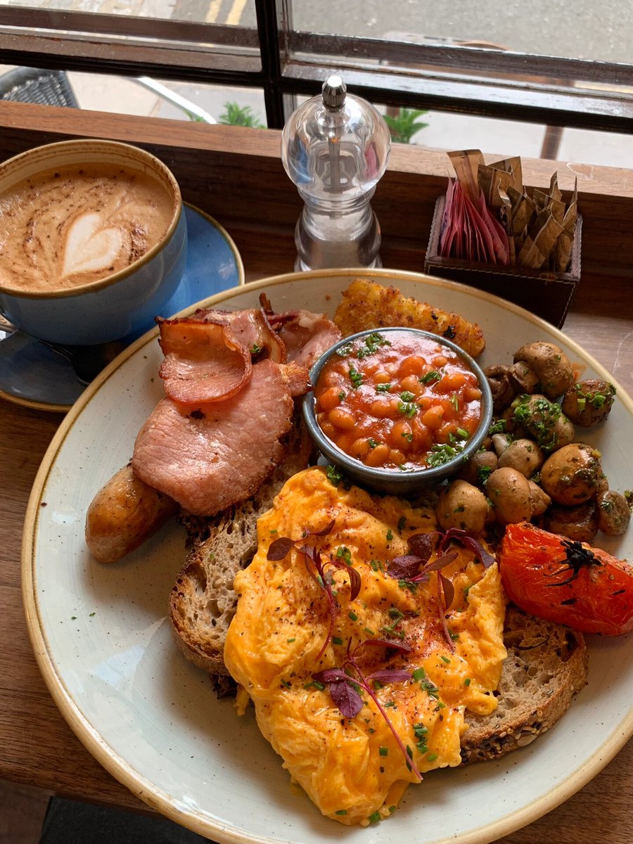 rezzaaditya076's tweet image. Lunchtime is the best time of the day