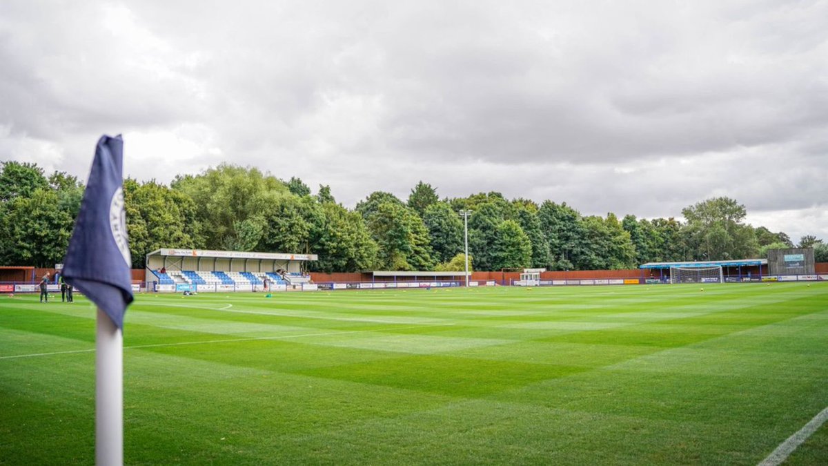 🏟️ ISTHMIAN N AVERAGE ATTENDANCES 2023/24: 1.@BuryTownFC - 676 2.@LowestoftTownFC - 513 3.@Felixseasiders - 387 4.@Bowerspitseafc - 335 5.@walthamstowfc - 316 6.@officialswifts - 292 7.@stowtownfc - 266 8.@BrentwoodTownFC - 244 9.@GraysAthleticFC - 239 10.@Brightlingseafc - 234