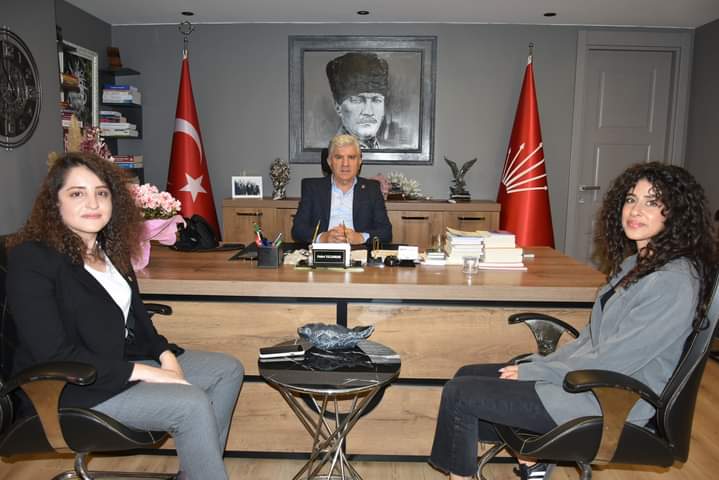 CHP Parti Meclisi Üyemiz @melisaugrass İlçe Başkanımız Fahri Yıldırım'ı İlçe Başkanlığımızda ziyaret etmiştir.