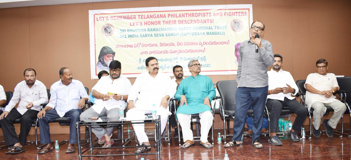 ZafarMohiuddin's tweet photo. Remembering Telangana Philanthropist and freedom fighters.
#MakhdoomMohiuddin #RaviNarayanReddy #chandrarajeswarrao etc

#zafarmohiuddin #Freedom #fighter #Hyderabad  #Telangana https://t.co/FixATu8G3q