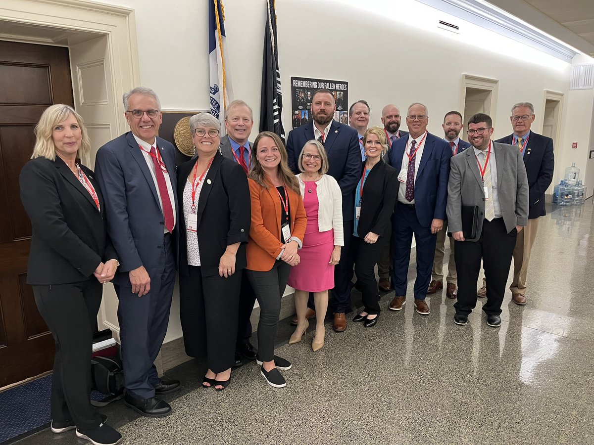 I had a productive meeting with the Warren County Economic Development Corp. to discuss key priorities for the county. Always good to have fellow Iowans here in DC!