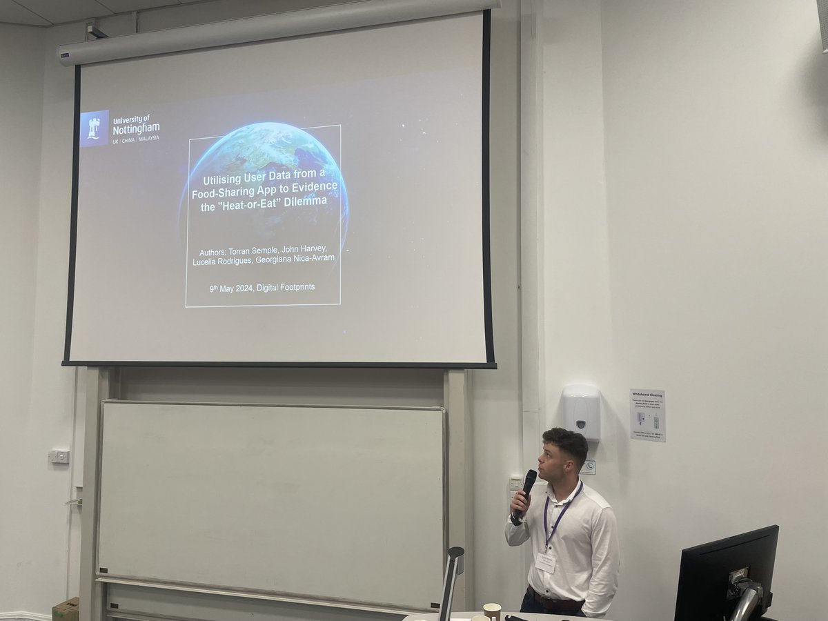 Second set of flash talks #DigitalFootprints24 and @SempleTorran is presenting his work in #FuelPoverty
Heat-or-eat? Fuel poverty in the UK can affect consumer food choices
New metrics of poverty can be derived from #SmartData to continue to affect policy towards #PublicGood