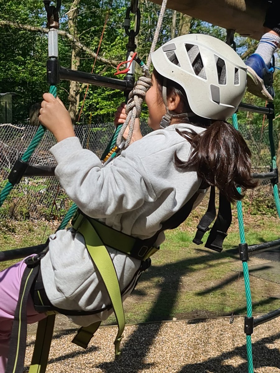Some fantastic teamwork skills from Year 4- they have made the adults very proud! Everything from keeping each other safe to cheering each other on!