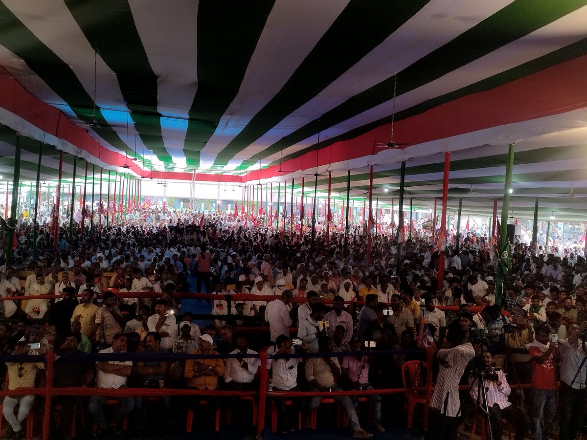 At the nomination meeting of Comrade @Sandeep_Saurav_ at Biharsharif with Comrade Rajaram Singh, Yogendra Yadav and leaders of INDIA coalition. The massive presence of youth in Nitish Kumar's district makes it clear that the wind of change is getting stronger every passing day.