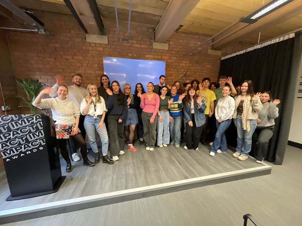 Final year BA (Hons) Creative Advertising (now BA (Hons) Marketing Communications) students pitched to not one, but two advertising agencies in one day as part of their last module 🥵 leeds-art.ac.uk/whats-happenin…