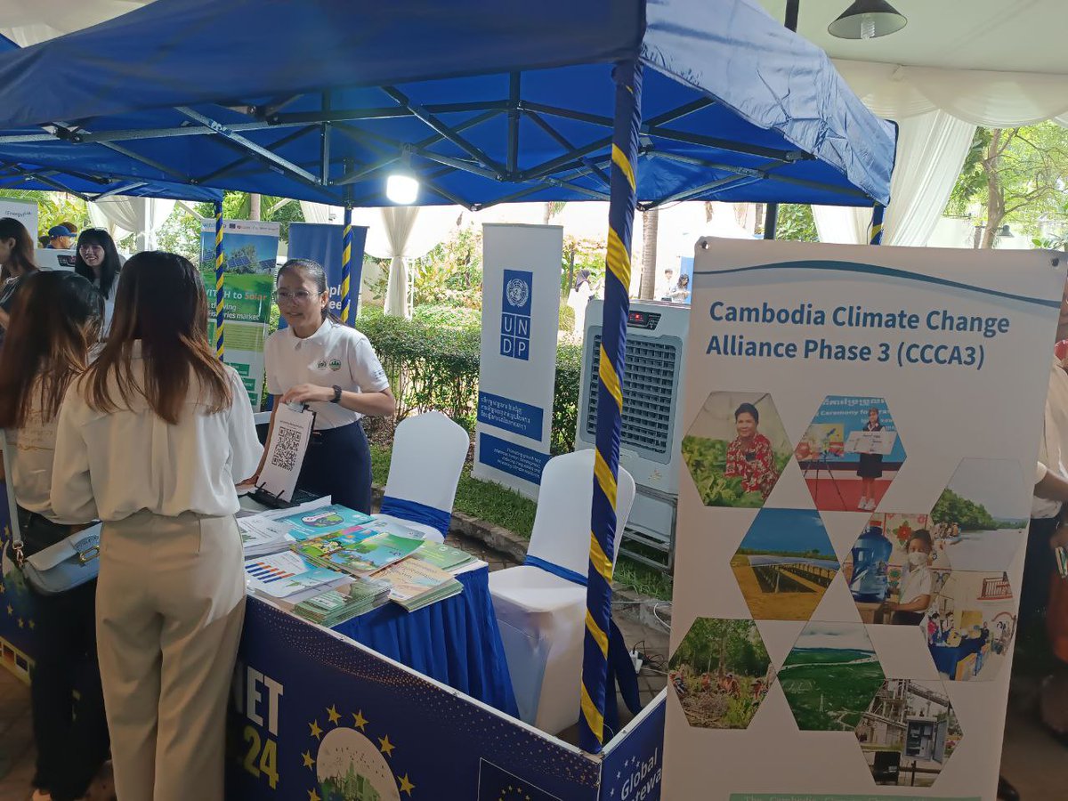 👏A great day for our team to celebrate #EuropeDay 🇪🇺with the #EU team in 🇰🇭 as we stand united for a greener🌱, more sustainable planet 🌎. 🤝@UNDP & the #EU are long-standing partners supporting Cambodia's efforts to advance #ClimateAction 💚 & build #prosperity for all 🌻.