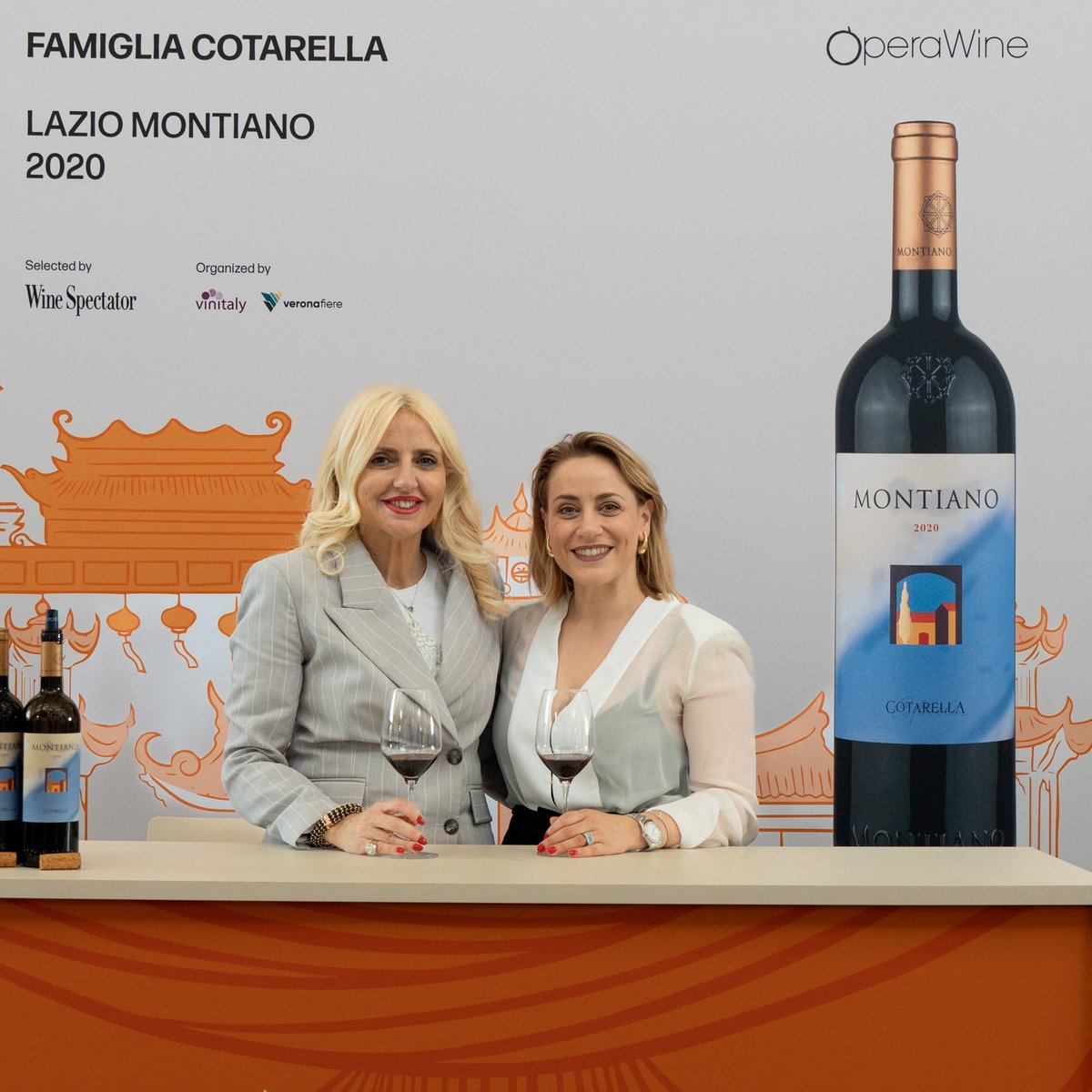 Here is the portrait of @CotarellaFamily, one of the great Italian producers selected by Wine Spectator for #OperaWine2024. During this year's Grand Tasting, they shared with guests their Lazio Montiano 2020. Congratulations again! #OperaWine #Vinitaly2024 #finestitalianwines