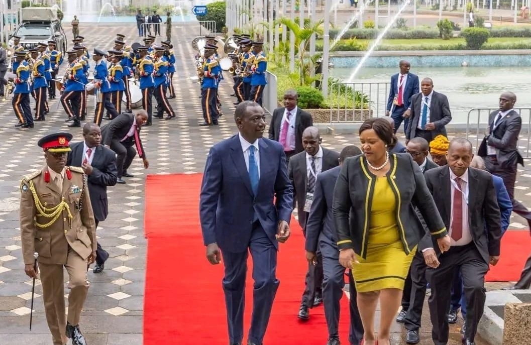 Truly, one of the best performing CS'es. Trade and Industry CS @rebecca_miano welcomes President @WilliamsRuto at a key fertilizer summit. She is standing in for her colleague @mithika_Linturi currently battling against impeachment. 📌 Right from @KenGenKenya, Ms Miano has been