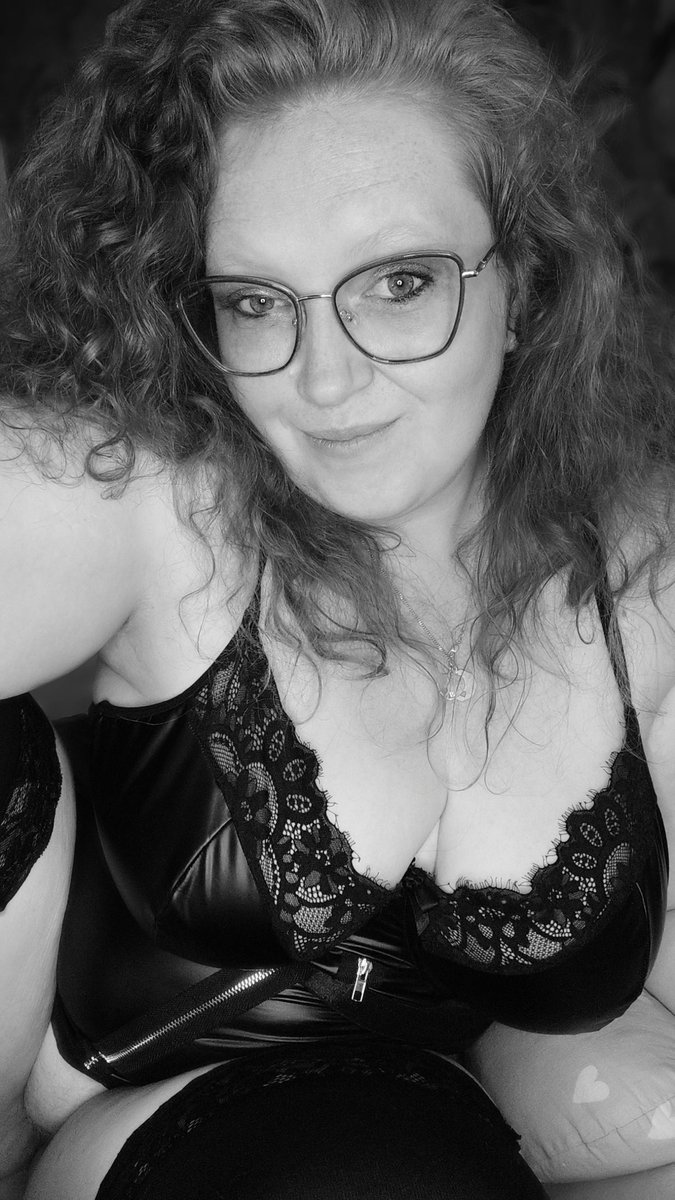 Wie verwend mij vandaag weer is 
Ik moet nog €50 voor mijn doel ! 
tikkie.me/pay/vvh9sjc1f9…