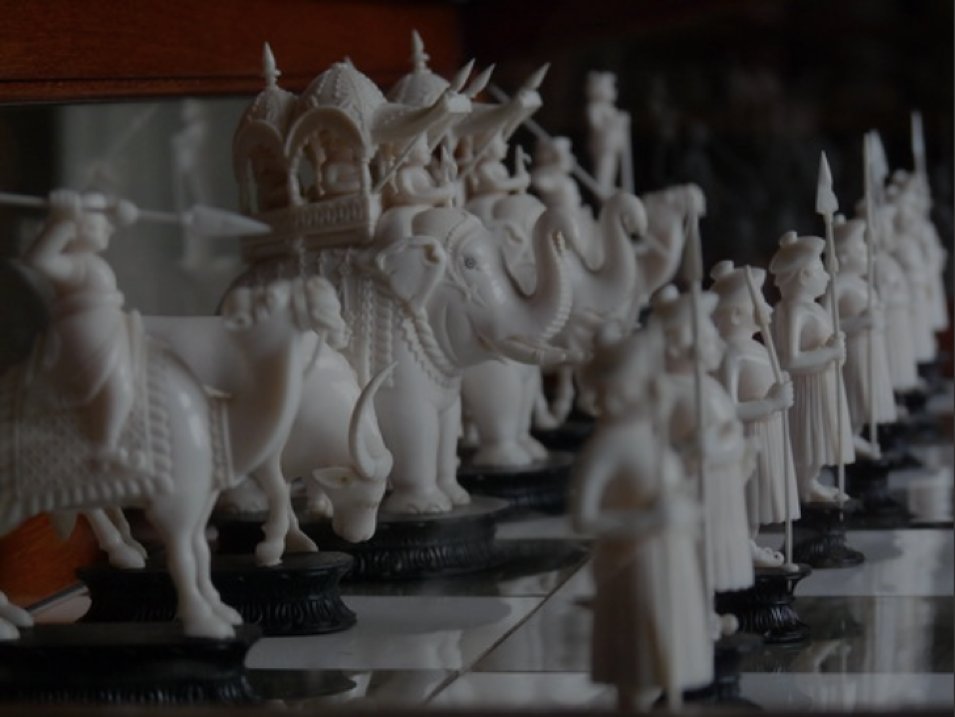 Headline news for experts of South Asian art 📢: @nationaltrust is still looking for a National Curator of South Asian Collections to work on legacies of empire in British country houses & stately homes: careers.nationaltrust.org.uk/OA_HTML/a/?_gl……Chess pieces from Murshidabad, Kedleston House.