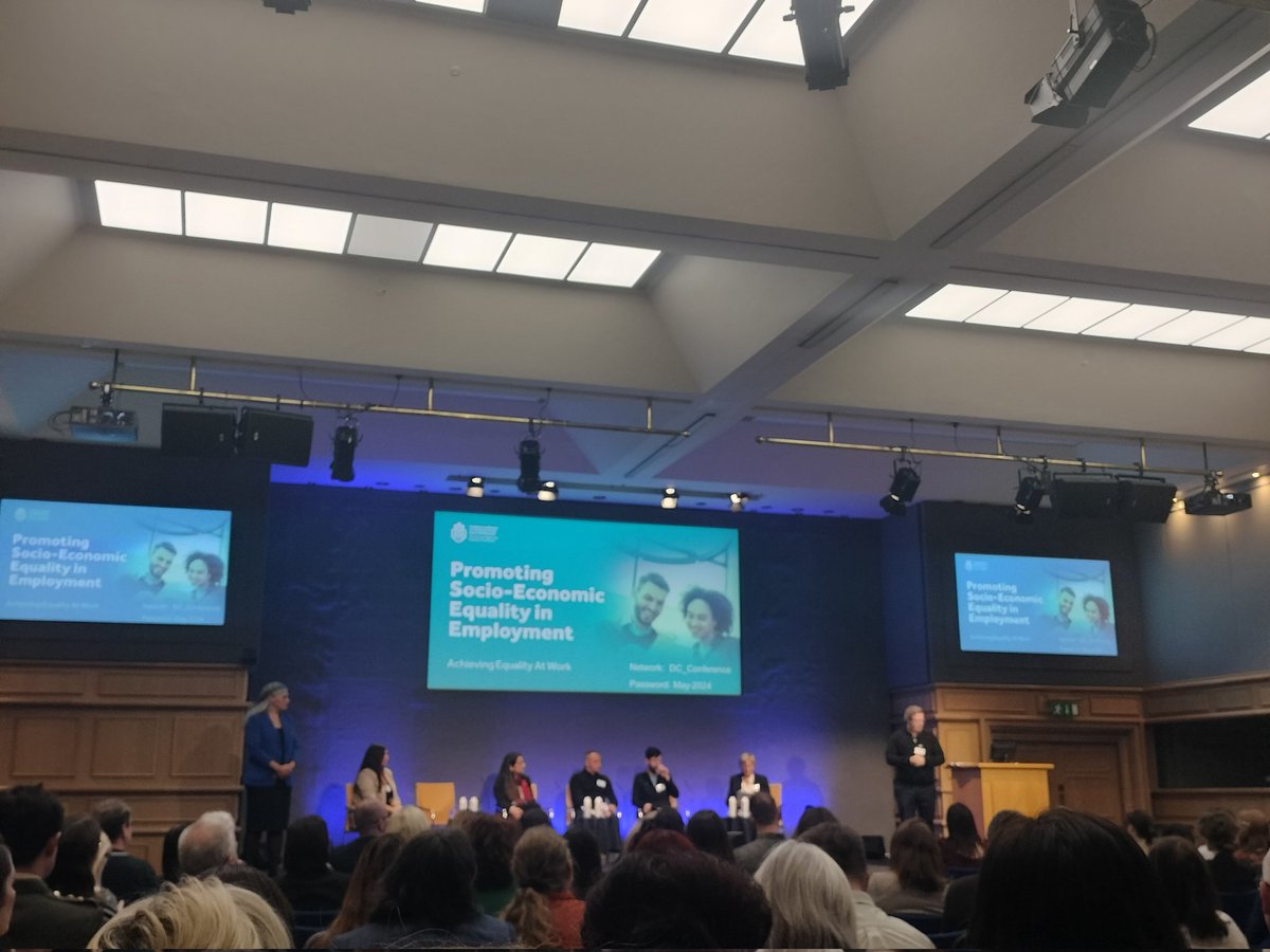 Delighted to be at the @_IHREC conference on promoting socio-economic equality in employment. It makes a strong statement to begin the day with speakers who either have direct experience of socio-economic discrimination or work with people with lived experience of it