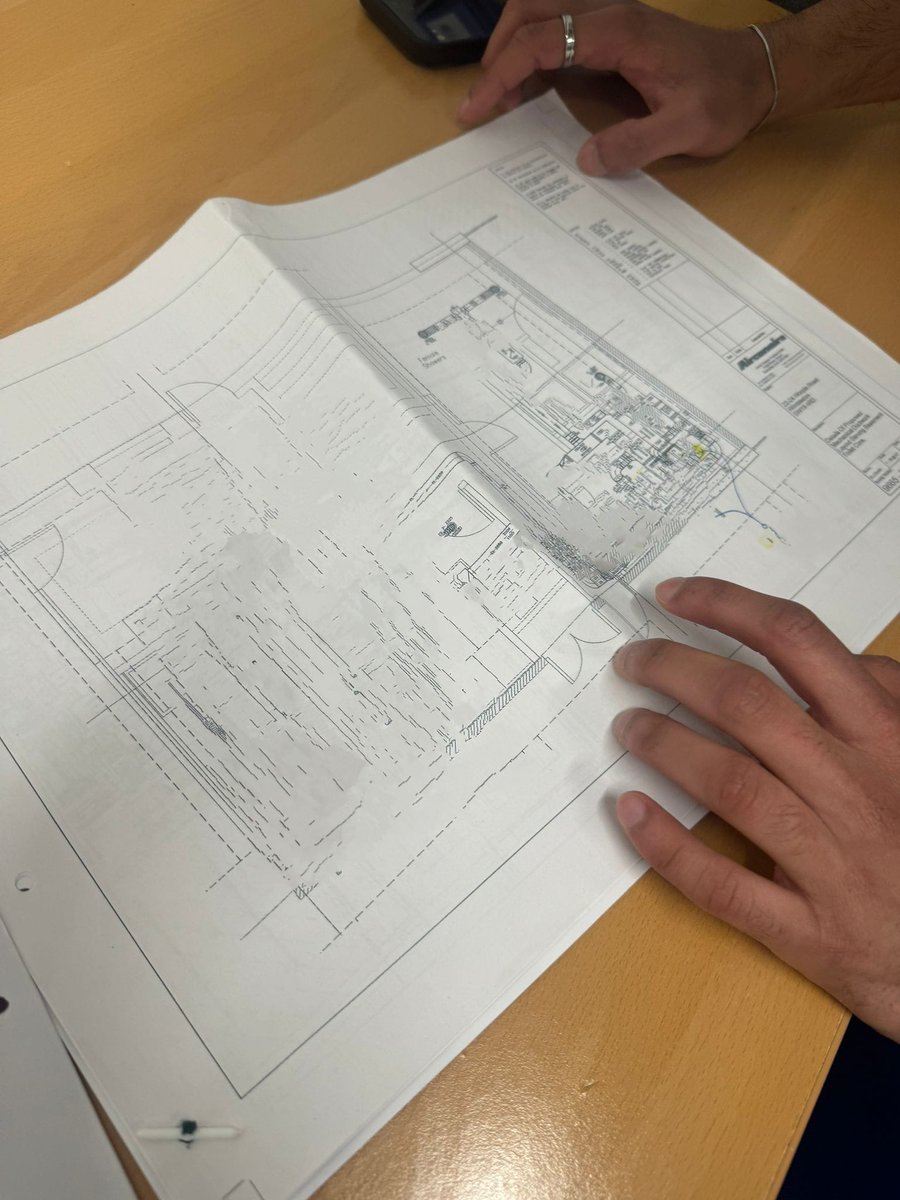 KarsonsGroup's tweet photo. Behind the scenes at this week's TM44 surveying in Wimbledon for a property we work with alongside @LSHtweets ✅

Trust us to help you stay compliant and energy-efficient 💡
https://t.co/kSDCOCgXZx

#TM44 #EnergyEfficiency #KarsonsConsultancy https://t.co/iXHjFsoH2W