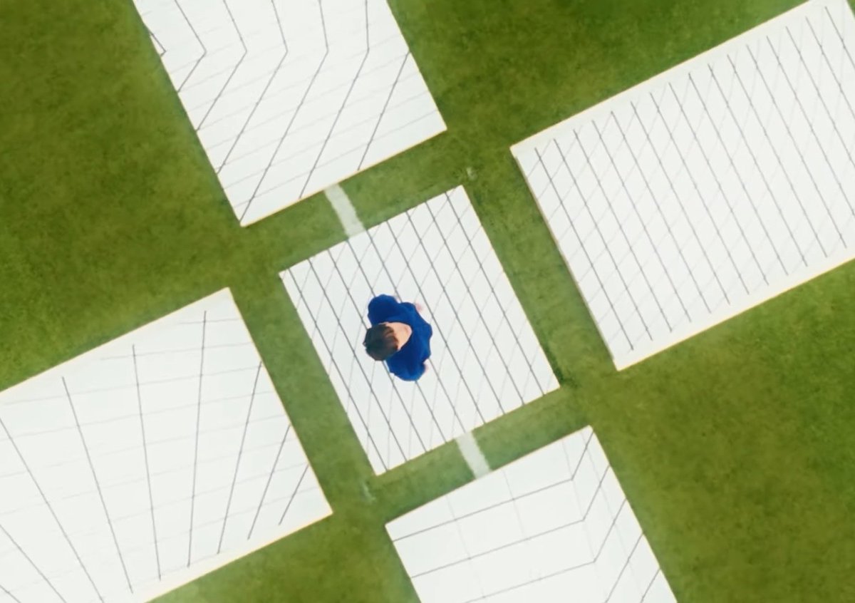 'be somebody' speaks so much about liberation. it feels like an expression of freedom after holding back for so long, being someone he's not, and finally experiencing liberty. i'm so proud of sungjae <3