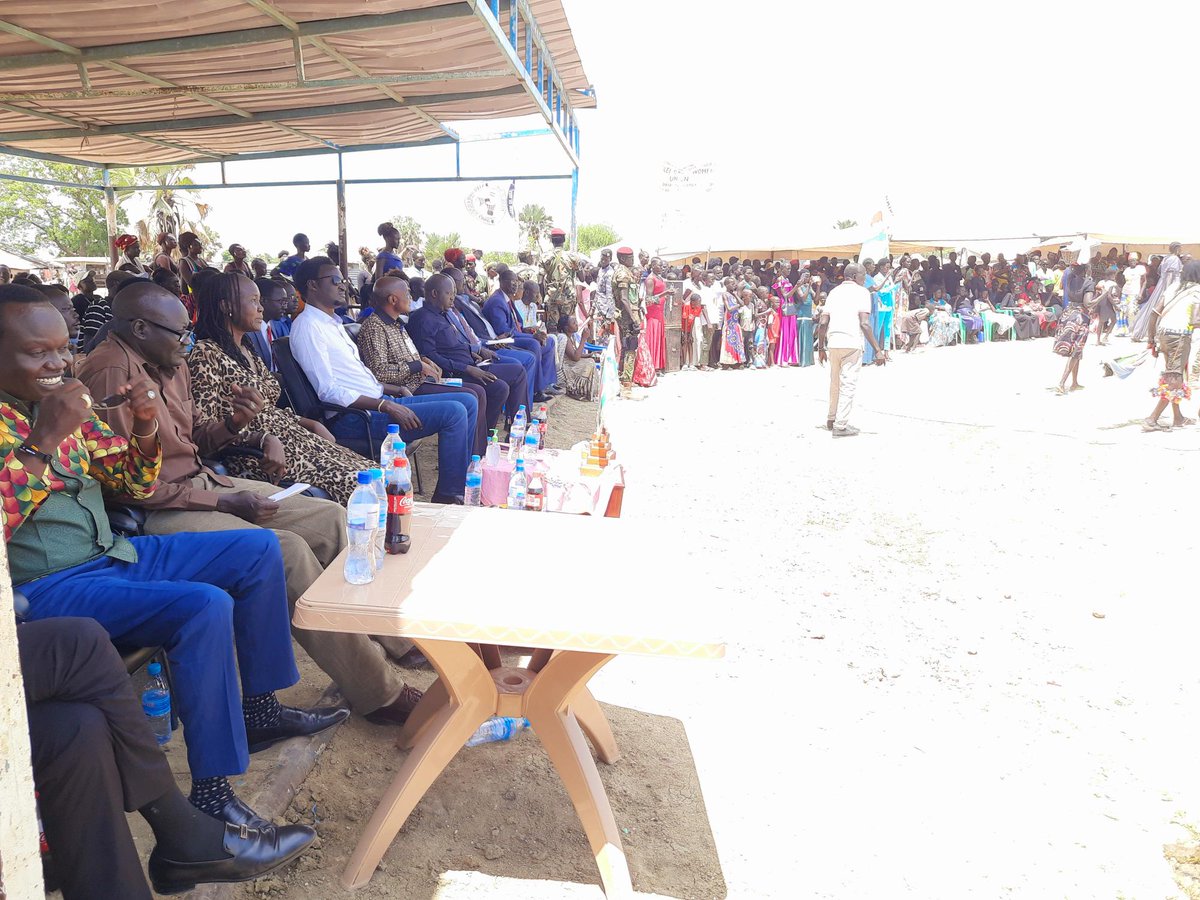 #PeaceBegins when women are fully engaged! An #UNMISS cultural festival in Jonglei, #SouthSudan🇸🇸, ends with spirited calls for women's full, equal participation in politics, governance and decision-making. More 👉🏾bit.ly/44DGteD #A4P #WomenPeaceSecurity