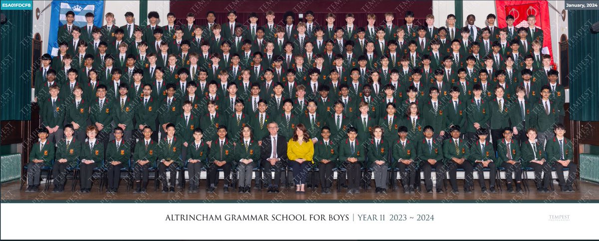 Yesterday was Year 11’s last day in School before embarking on Study Leave! We are so proud of all their hard work and wish them the best of luck for their GCSE exams starting on Friday! 🍀#goodluck