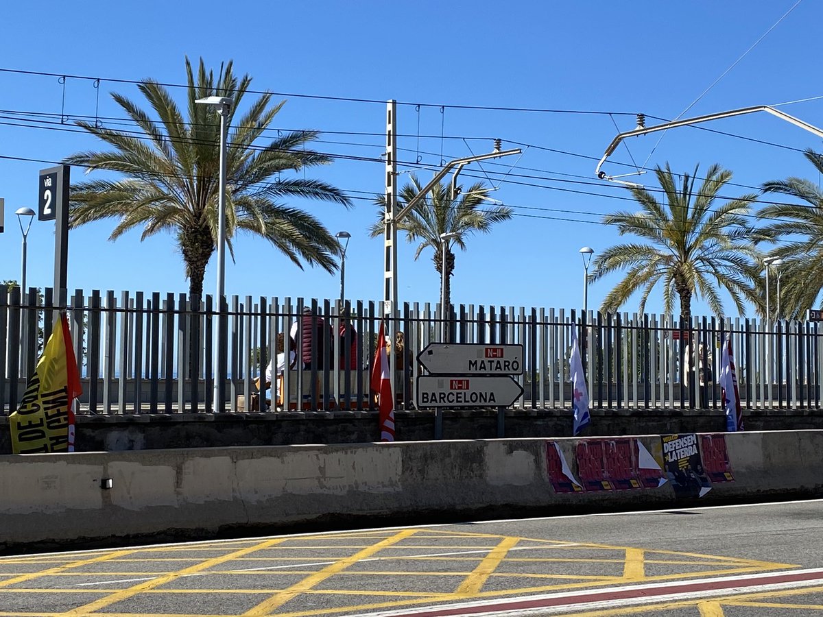 ✅ Volem una campanya neta i cívica. Volem un país que respecti la llibertat d’expressió. 
❌ Deixem enrere la intolerància i la crispació.