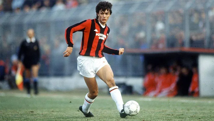 🗣️ Paolo #Maldini to RadioSerieA: 'What is Milan to me? It was something present before I was born; my father was a Milan player. It's the team of my city, the environment where I grew up. I started playing there at ten and stopped at forty-one, it goes beyond mere support or…