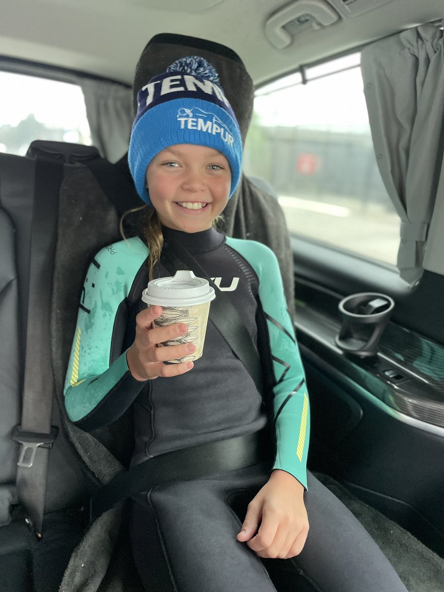 I wish I was as strong as this little one. I can’t even put my feet in the cold Melbourne water let alone go for a swim. Hot chocolate well deserved 👏👏