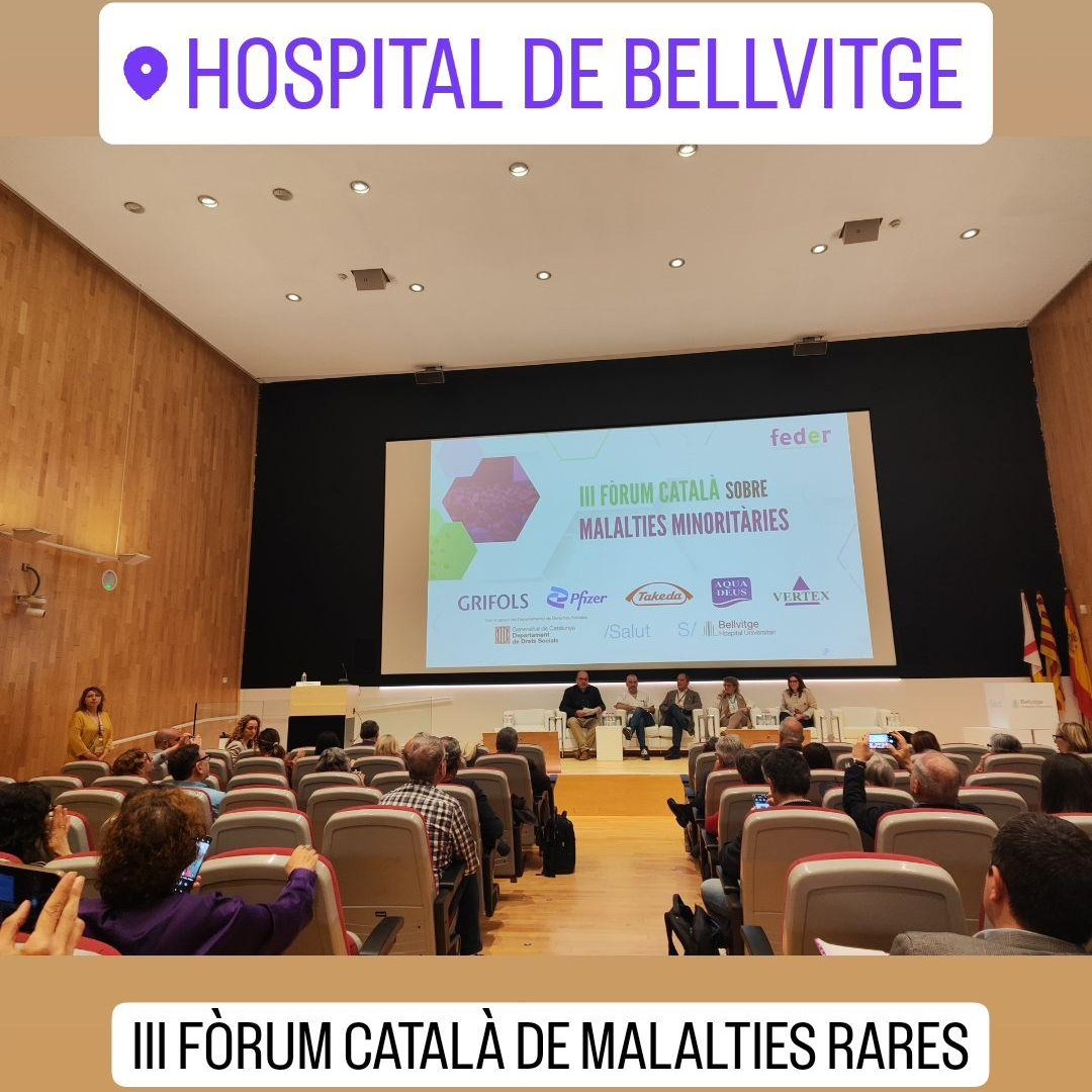 Nos encontramos en el III Foro de  Enfermedades Raras organizado por @FEDER_ONG en @hbellvitge de #Catalunya.
El foro tiene como objetivo abordar los principales retos del colectivo de personas con enfermedades raras y sus familias.
#enfermedadesRaras
#malaltiesminoritaries