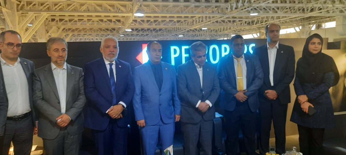 En intercambio con PETROPARS, importante compañía petrolera iraní, para retomar proyectos conjuntos de desarrollo en la industria petrolera cubana.