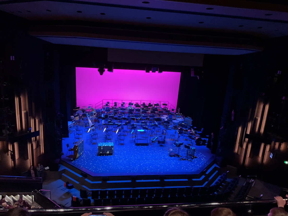 Year 5 were fortunate to be able to go to the Theatre Royal last week to watch and listen to the Welsh National Opera.  Despite the pouring rain, this was a first for all of them; they thoroughly enjoyed the experience.