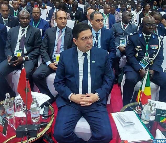 M. Nasser Bourita représente Sa Majesté le Roi Mohammed VI, que Dieu L’assiste, aujourd’hui à Nairobi, au Sommet africain sur les engrais et la santé des sols. #AFSH24 🔗tinyurl.com/2d6csbct