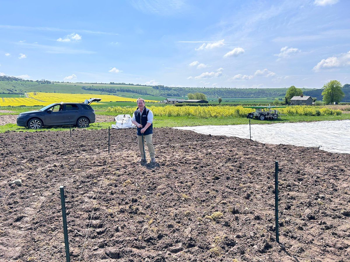 Drilling our row width maize wheel… By hand! If it fails we’re sorry. We aren’t doing it again! 🌽😂🙏🙏🙏

#farminguk #farming