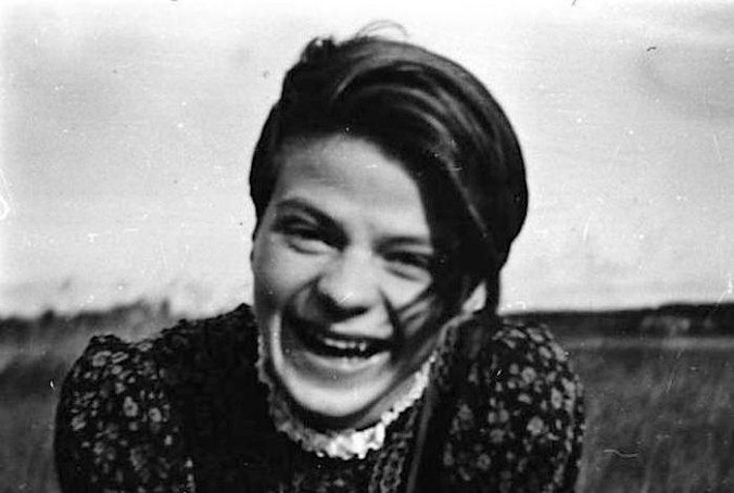 #OtD 9 May 1921 Sophie Scholl was born in Germany. Scholl became an anti-fascist activist, helping form the peaceful White Rose resistance group and was executed by the Nazis in 1943. Learn more about German youth resistance to Nazism in our podcast: workingclasshistory.com/podcast/72-ede…