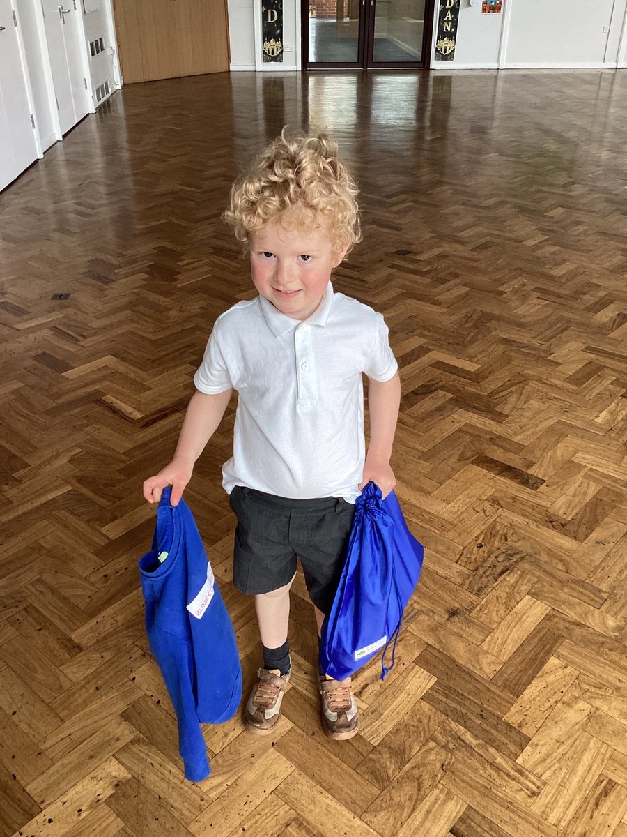 Nursery_GPS's tweet image. These children from the green group got themselves changed independently too! 👏 #Physicaldevelopment  #Receptionready @grimoldby_rec