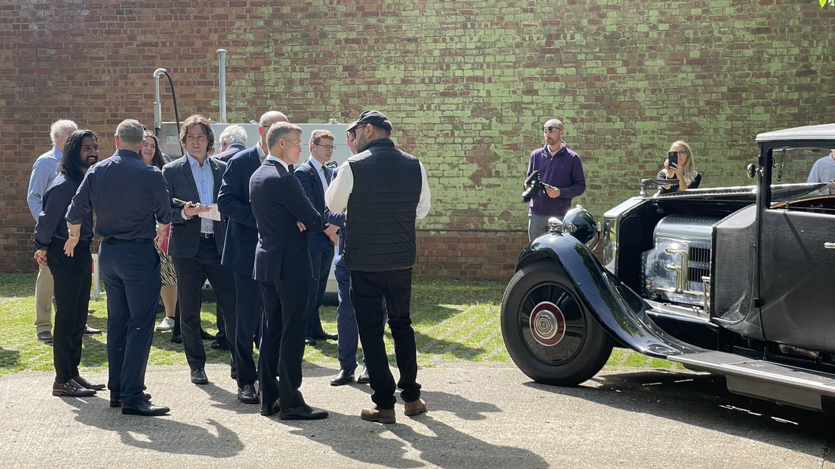 Should classic cars continue to run on Sustainable fuels, or be converted to an #EV ? Transport Secretary Mark Harper is in Bicester to consider the future of an £18bn UK industry