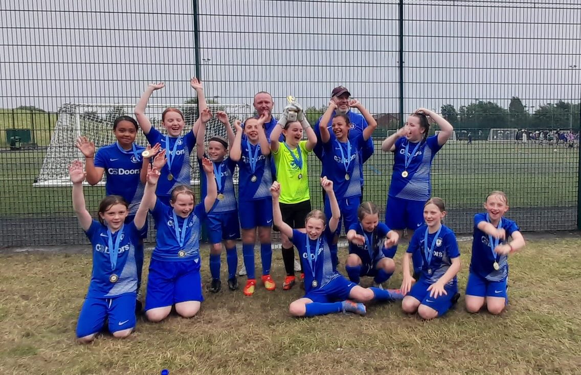 🟠County Cup Final⚫️

Our under 12 girls play in the @Manchester_FA County Cup Final this Saturday 

🆚@bluestar_fc
 📍@AvroFC
🏆Youth Cup Final
📅 Saturday 11th May
⏰ 10am
💷 £5/£3
🚗 OL8 3JH
👕 R & M Build Design🟠O&S Doors🔵 
 
🟠⚫️🔵⚪️⚽️

#PlayForYourTown #BestWeCanBe
