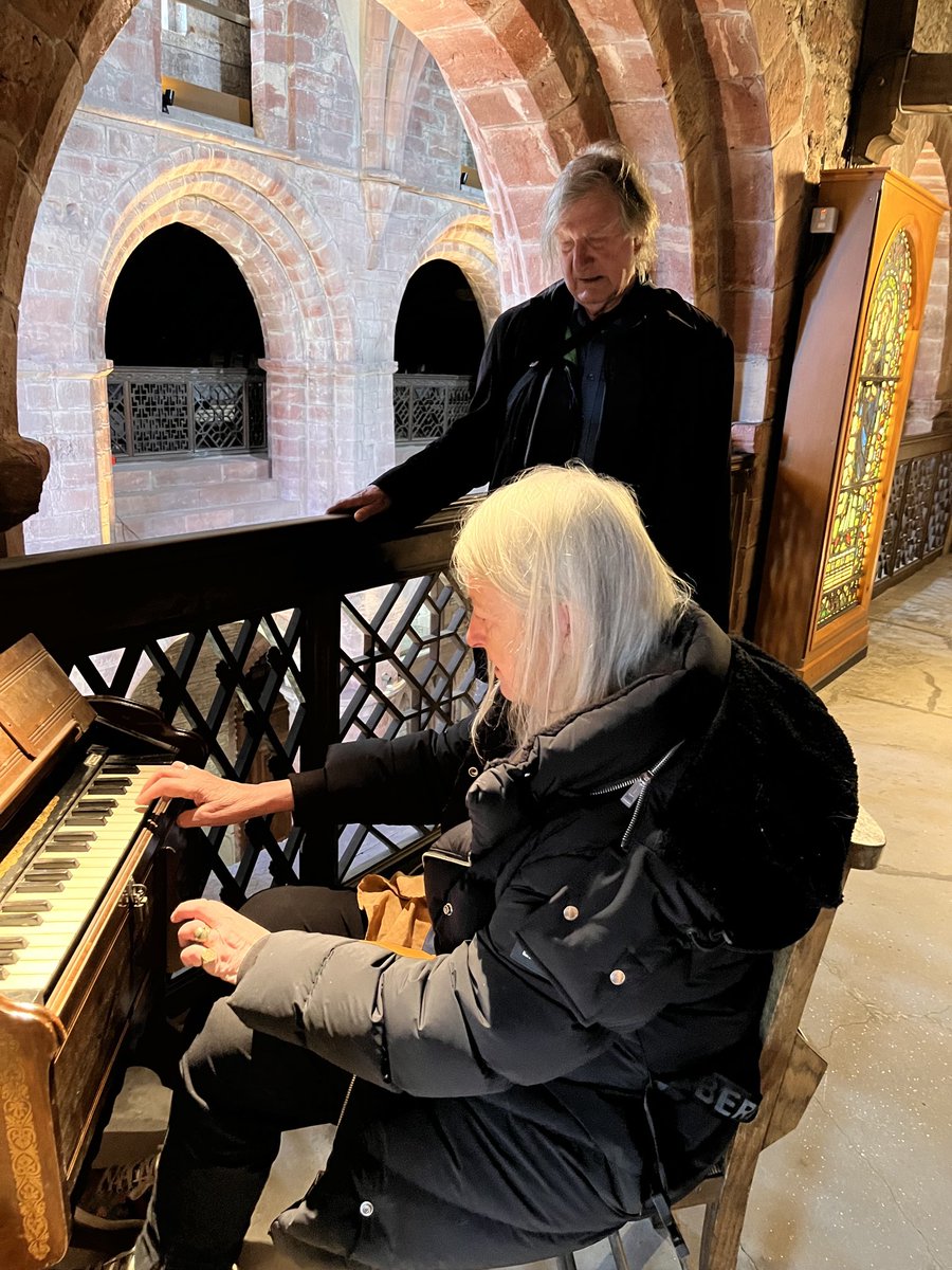 When you have Professor Dame Mary Beard in your triforium playing the harmonium 😎