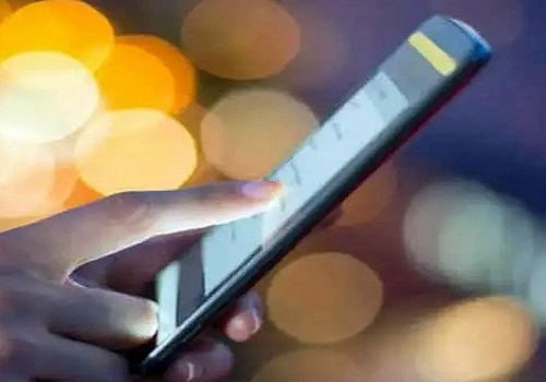 InvGurInd's tweet photo. India smartphone market grows 8 pc in Q1, 5G shipments share at highest-ever 71 pc

https://t.co/O5F0WiIfOU

#India @Samsung #StockMarket #SmartPhone #QuarterlyResult @Vivo_India #5G @Shilpijain30 #Industry #Investmentguruindia https://t.co/3KHIjGaKdC