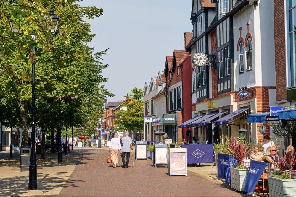 Andrew Dunbar, Head of Capital Investment at the @WMGrowth, reveals five compelling reasons why the West Midlands' thriving towns are hotspots for growth here: bit.ly/4b88OMN #WestMidlands #RealEstate #Investment #WMPavilion