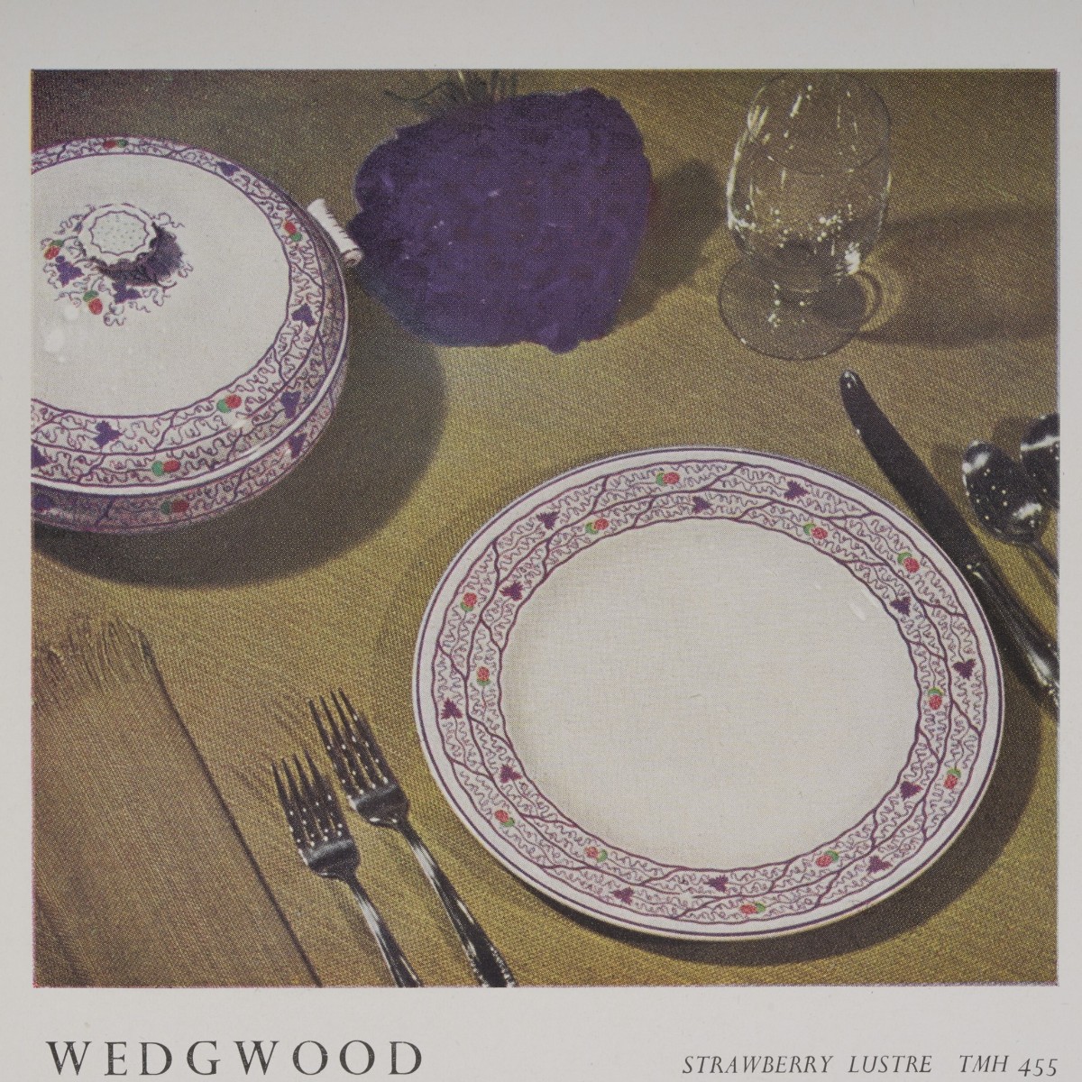 The V&A Wedgwood Collection Archive provides a rich narrative of how decorative techniques developed. One example is lustreware, where we can illustrate how the technique was applied at Wedgwood from the 19th century onward. #archivethursdays