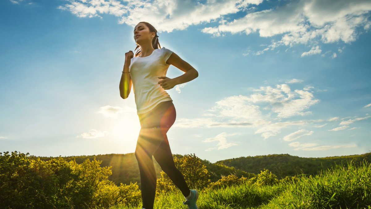 Descubre cómo el ejercicio y una alimentación adecuada pueden aliviar los síntomas de la alergia estacional. ¡Aprende a reducir el impacto de las alergias y disfruta de la vida al máximo! 🏃‍♂️ abc.es/bienestar/fitn… @abc_es