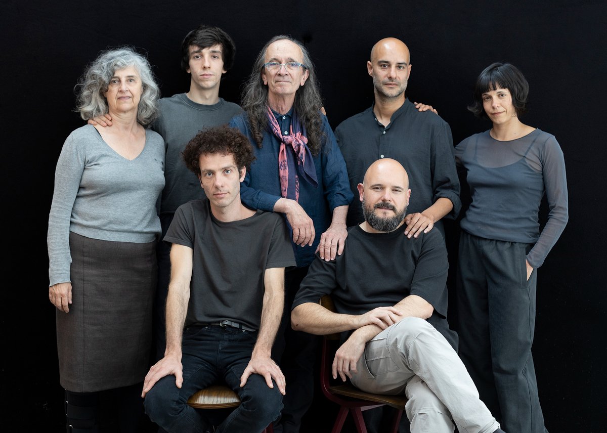 📝Aquí las citas imprescindibles de #NavesDelEspañol en #MataderoMadrid: ✅La danza de Jan Martens  ✅'Los amigos de ellos dos' con Malena Alterio y David Lorente ✅'Poeta en Nueva York', de Carlos Marquerie, con música en directo de Niño de Elche 👉🏽informate.madrid.es/4qn9e5