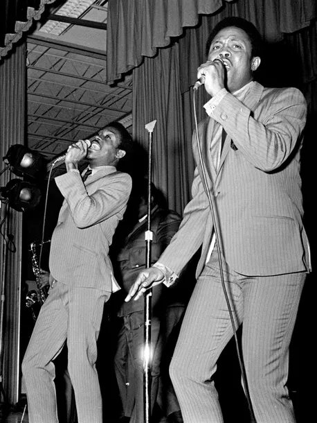 Happy B'Day May 9 to Dave Prater of renowned soul duo
Sam & Dave!
Soul Man youtube.com/watch?v=edCH7R…
Hold On, I'm Comin' youtube.com/watch?v=8T3BhE…
Soothe Me youtube.com/watch?v=JEVRdZ…
#soulmusic #staxrecords #stevecropper #samanddave #isaachayes #soulman