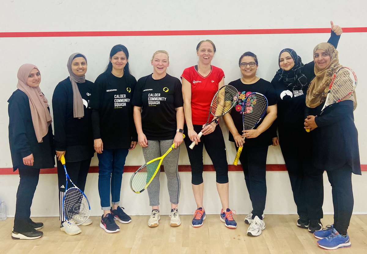 Thanks to funding through @ActiveCdale and @Sport_England we were able to put these brilliant women through an @englandsquash Leaders 101 course. Yesterday they were put through their paces with a coaching workshop delivered by ex world number 4 Tania Bailey! Awesome work 🙌