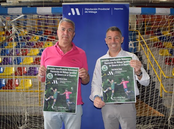 🤾🏻‍♂️🤾➡️El diputado de Deportes, Juan Rosas, presenta junto a nuestro vicepresidente, Miguel Padilla, las jornadas de tecnificación ‘Igualdad de Género en el Deporte’ patrocinadas por Diputación de Málaga. 

#Gracias por el apoyo 🤩🫶🏼🤝🏼

#MuchoVerde 💚 #LaProvinciaEnForma 💙