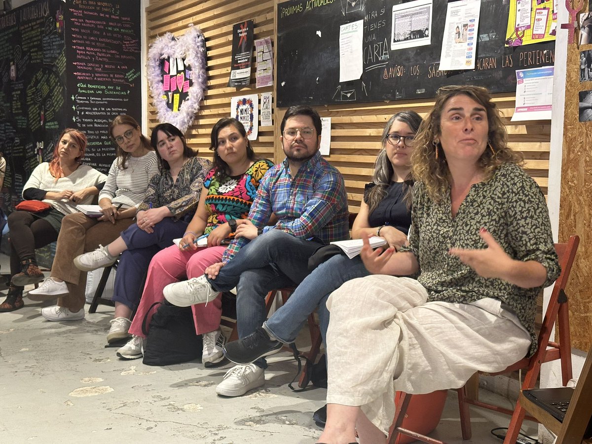 💜Ternura radical ✊🏽Resiliencia colectiva 🫶Las personas y no las sustancias en el centro. Visitamos @Metzineres_org, en el barrio barcelonés del Raval, un espacio de reducción de daños para mujerxs que sufren múltiples vulnerabilidades y violencias. #ReduccióndeDaños…