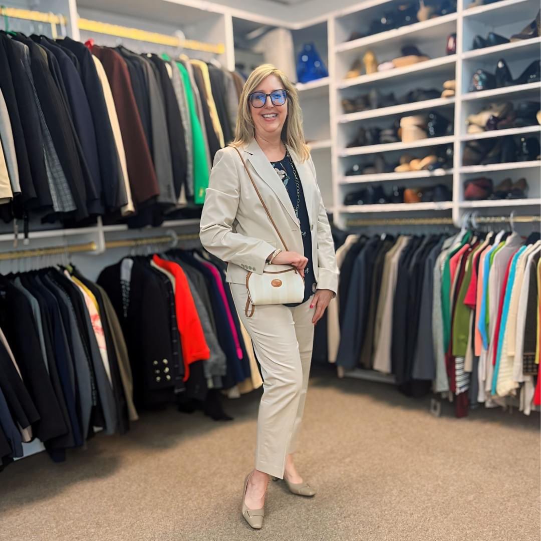 Dressed for Success and feeling unstoppable! Big thank you to our volunteer, Edie for giving one of our members the perfect suiting experience!😃
#PowerMoves 
#ProfessionalStyle 
#interviewready 
#dfsnorthernnj 
#2024officetrends