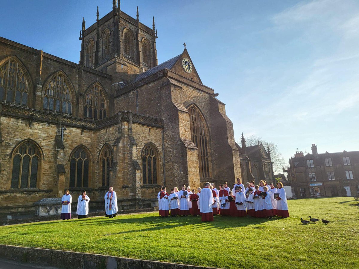 Glorious sunshine for our first ascension service in the Abbey close with our Abbey choir. We were even joined by curious ducks! Our next ascension service is at 7pm tonight with the Abbey girls choir singing.
God has gone up with a shout, the Lord with the sound of a trumpet!