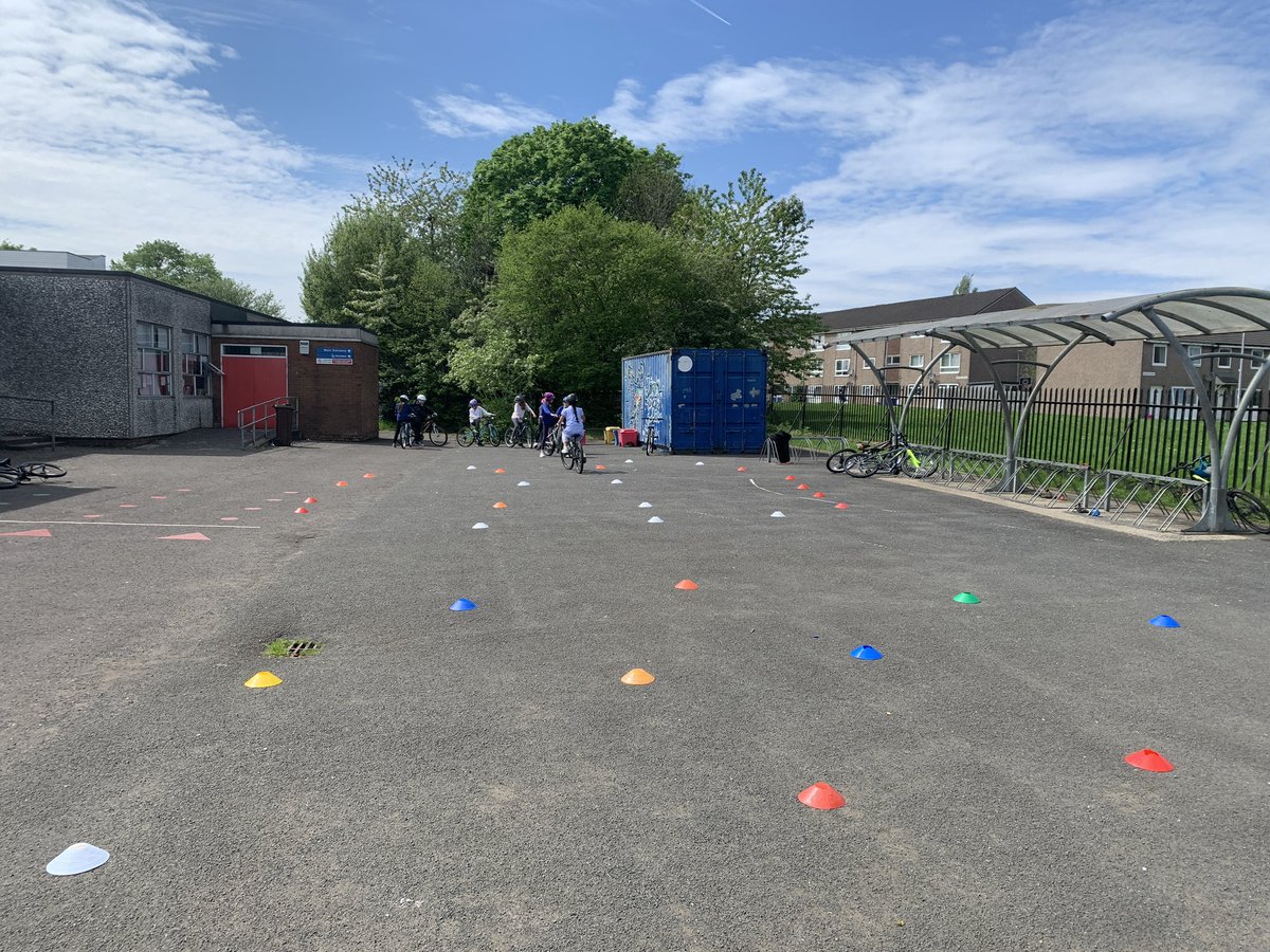 Primary 6 worked hard yesterday during their Bikeability sessions. Today we worked on taking our hand off the handlebars in preparation for signalling and also moving around obstacles! It was good fun! @weareoneren #safecitizens #bikeability