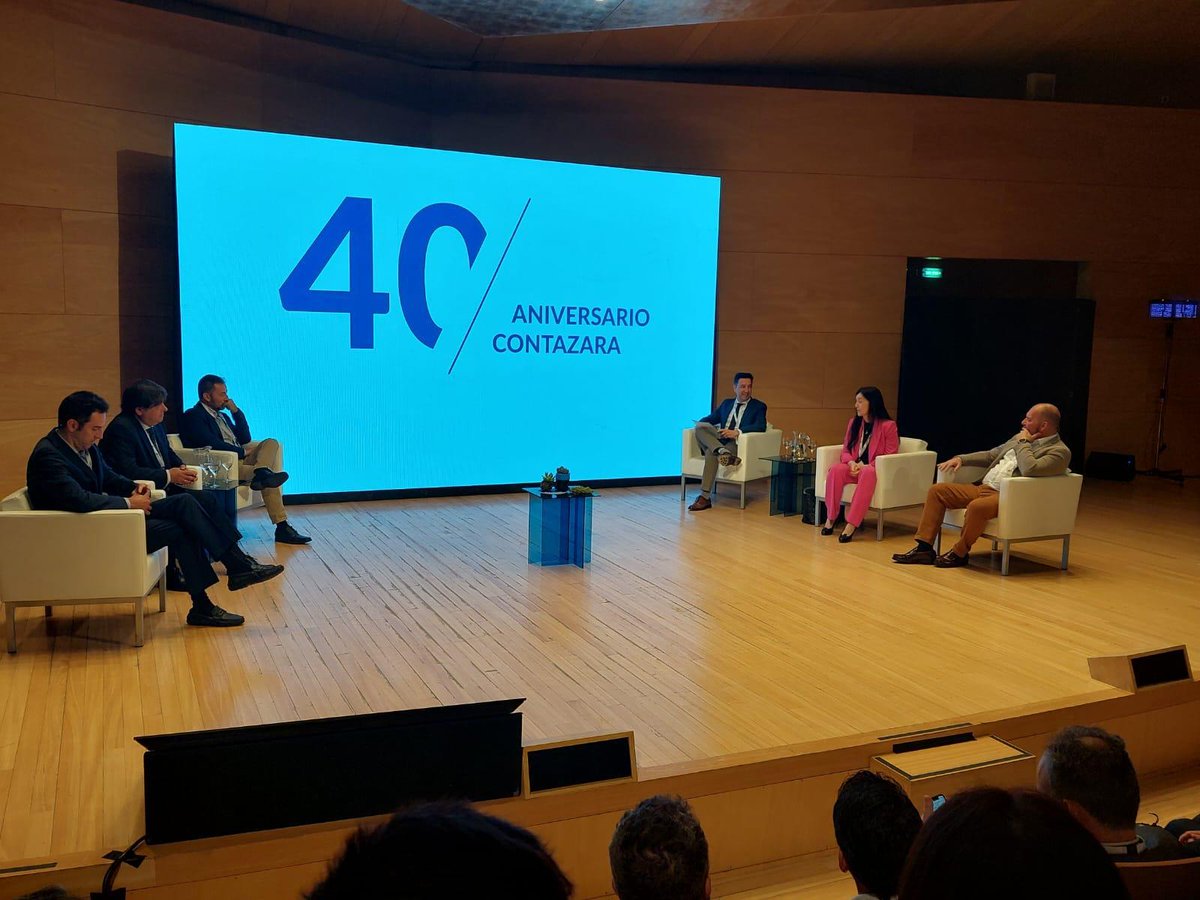 #Hoy Emasesa participa en el evento por el 40 aniversario de @contazara 
💧Donde presentamos los avances de #Telelectura, actuación incluida en el proyecto Embalse Digital 5.0
🎉¡Felicidades #CONTAZARA40!
#TuAgua